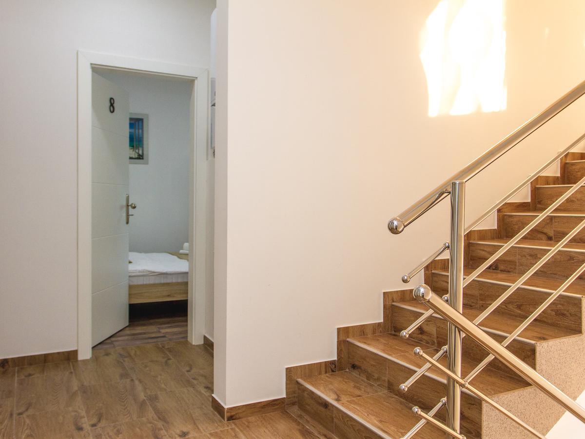 Guesthouse Dubai Загреб Экстерьер фото