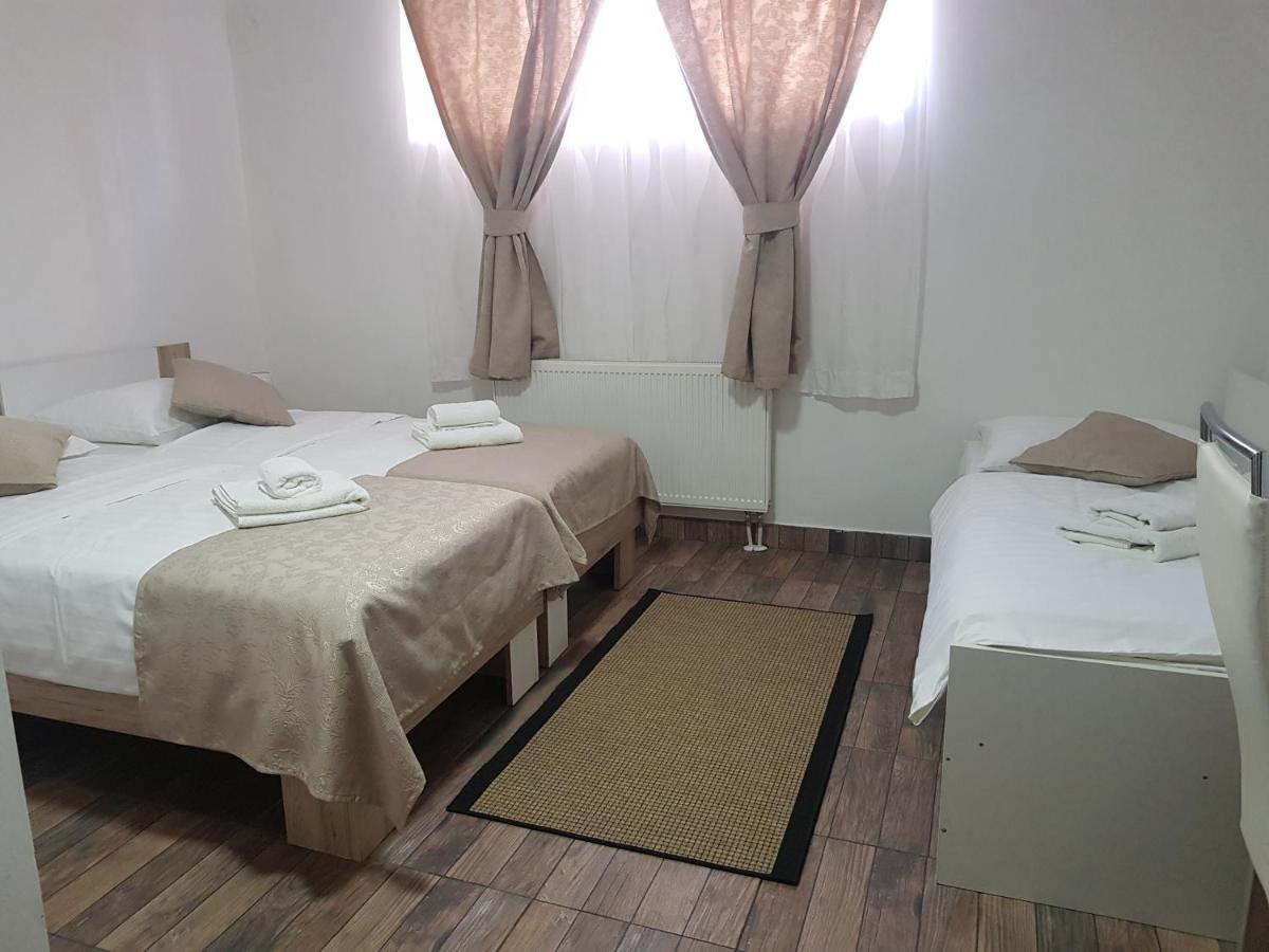 Guesthouse Dubai Загреб Экстерьер фото